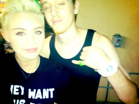 Post image for Miley Cyrus helps Rock the Vote in a confusing t-shirt